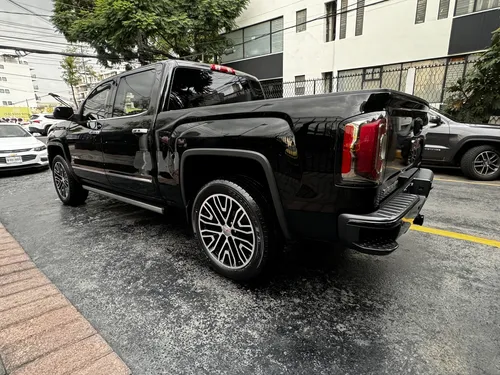 GMC Sierra 6.2 Denali Dvd At