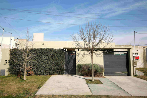 Imagen 9 de 26 de Casa A La Venta En City Bell