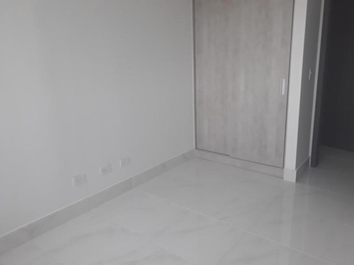 Imagen 7 de 14 de Alquiler De Apartamento En Pacific Park Plaza Edison 20-8095