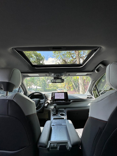 Imagen 7 de 8 de Toyota Sienna Xse 2023