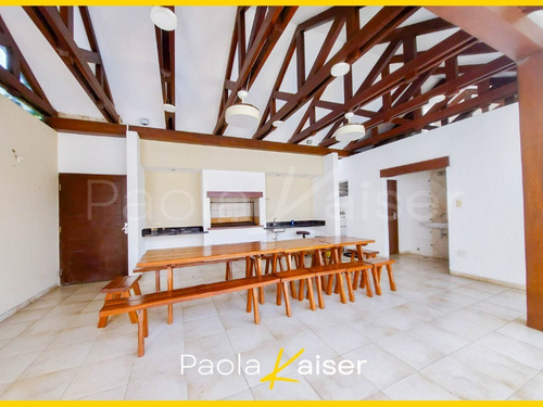 Imagen 14 de 19 de Hermosa Casa Amoblada En Venta, Condominio Castilla La Mancha