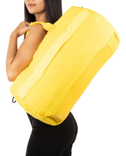 Duffle Bag De Viaje Cloe Grande Diseño Acolchado Color Amarillo