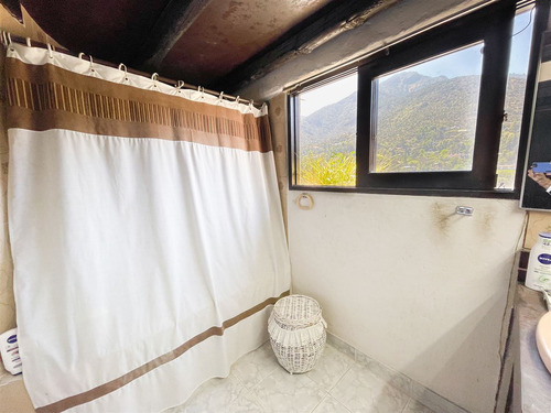 Casa En Venta De 4 Dorm. En Lo Barnechea