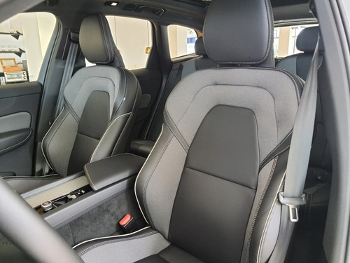 Imagem 8 de 15 de Xc60 T8 R-desing