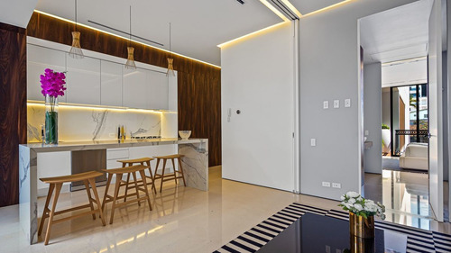 Pier 57 Unit 410