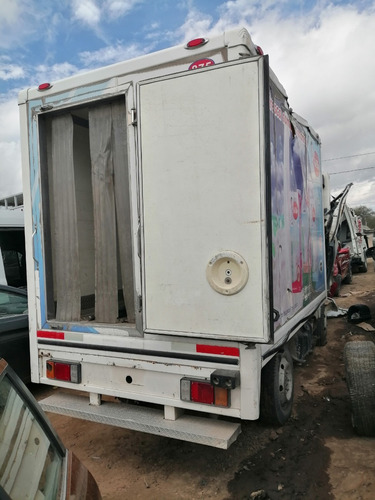 Imagen 4 de 10 de Desarmo Isuzu Elf 200 Año 2015 Solo Por Partes