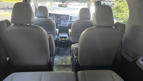 Toyota Sienna 3.5 Limited V6 At