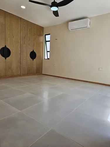 Casa Remodelada De Una Planta En Venta En Conkal.