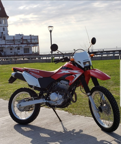 Imagen 6 de 11 de Honda Xr Tornado 250.