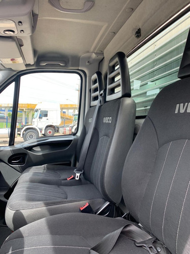 Iveco Daily 35s14 Bau Carga Seca/ N Master Sprinter Ducato