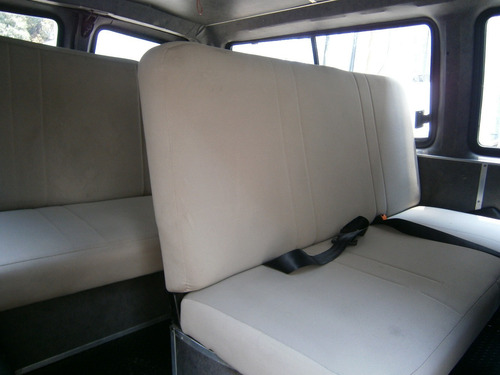 Chevrolet Express 2013 12 Pasajeros Negra