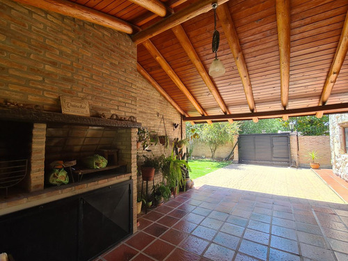 Hermosa Propiedad - Cercana Al Arroyo