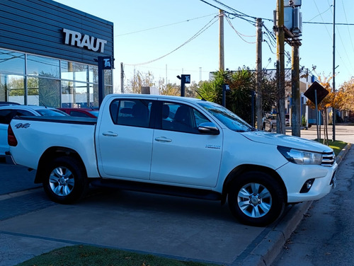 Toyota Hilux Pick-Up 2.8 Cd Srv 177cv 4x4