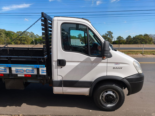 Iveco Daily 35s14 Ano 2013 Carroceria - Covelp Americana