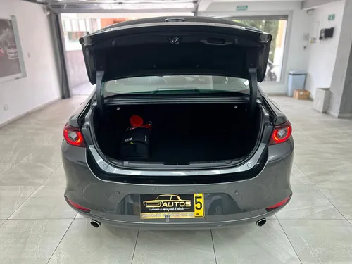 Mazda 3 Touring Hibrido At 2.0 2024