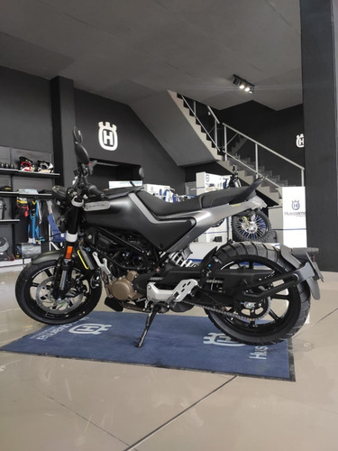 Husqvarna Svartpilen 200 2021
