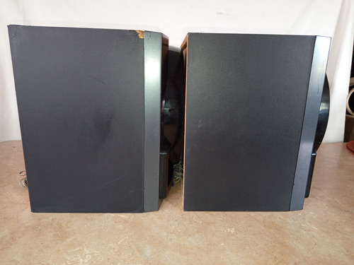 Módular Subwoofer's Sony Genezi Gtr88 6 Ohms Jalando Al 100 Negro 200 W (Usado)