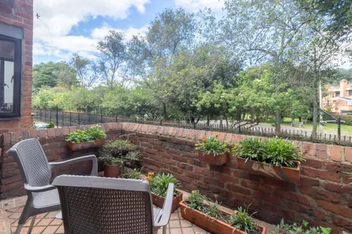 Casa En Venta En Gratamira. Cod V14097