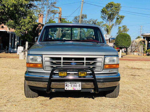 Ford F-250 Xlt