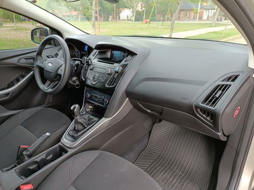 Ford Focus III 1.6 S