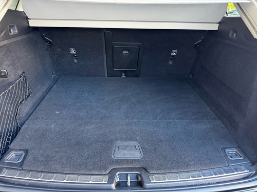 Volvo XC60 2.0 T8 Ultimate Recharge (Plug-In) 5P Hibrido
