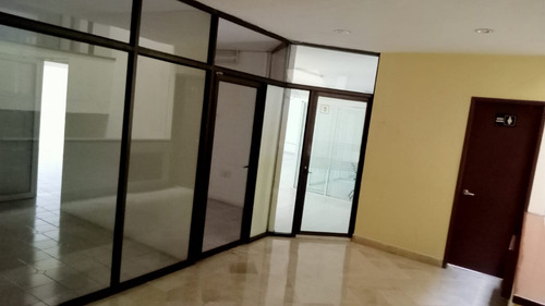 Oficinas En Renta En Veracruz Sobre Boulevard Ruiz Cortines Boca Del Río, Ver.