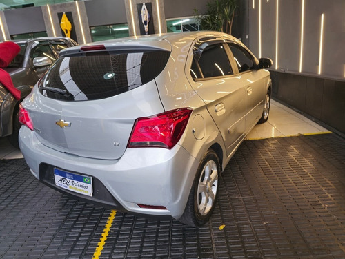 Chevrolet Onix 1.4 MPFI LT 8V FLEX 4P AUTOMÁTICO