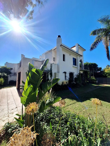 Ideal Empresa! Residencia De Lujo/1203m2/a Pasos De Arocena/barbacoa/calefaccion/carrasco Sur