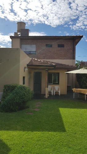 Imagen 13 de 14 de Hermosa Casa En Venta 4 Ambientes Con Garage Y Fondo Libre,