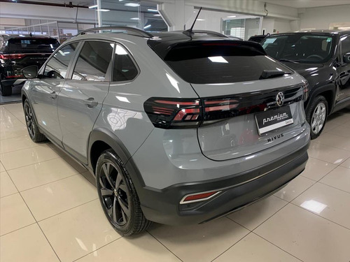 Volkswagen Nivus 1.0 200 TSI TOTAL FLEX HIGHLINE AUTOMÁTICO