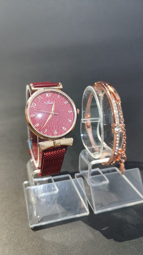 Reloj Imantando Con Pulsera