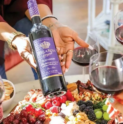 Vino Stella Rosa Blackberry 750ml