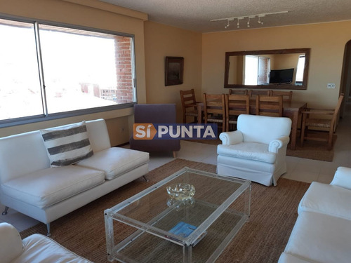 Imagen 7 de 20 de Apartamento En Venta Y Alquiler, Parada 1 Primera Línea De Playa Brava