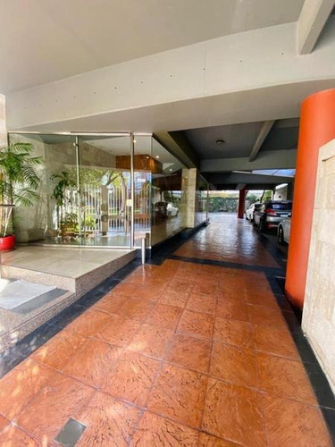 Venta Departamento Tipo Duplex Las Cañitas Con Cochera