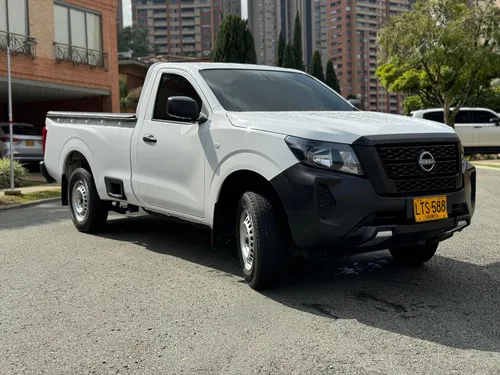 Nissan Frontier 2024 2.5gsl 4x2 Mt Cabina Sencilla