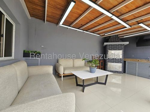 Zulay González Vende, Hermosa Casa En Venta Remodelada Y Ampliada En Cabudare, Roca Del Valle, 3 Habitaciones, 4 Baños, Patio Con Parrillera Mls 25-23041