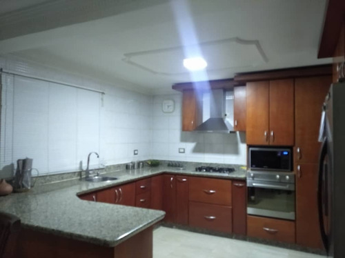 Imagen 5 de 18 de Se Vende Townhouse En Naguanagua. Yl