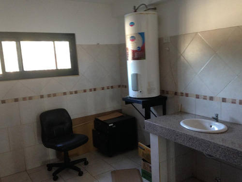 Imagen 5 de 19 de Depósito 5000m2 - Pilar