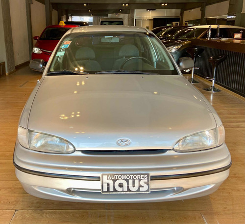 Imagen 2 de 15 de Hyundai Accent 1.5 Gls 4dr 1998