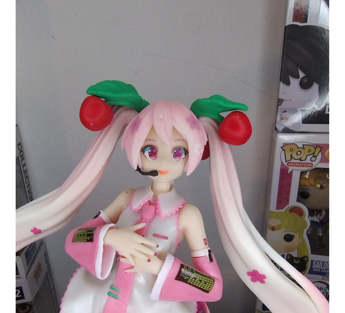Figura Vocaloid Hatsune Miku Ver. Luminasta Sakura 2023