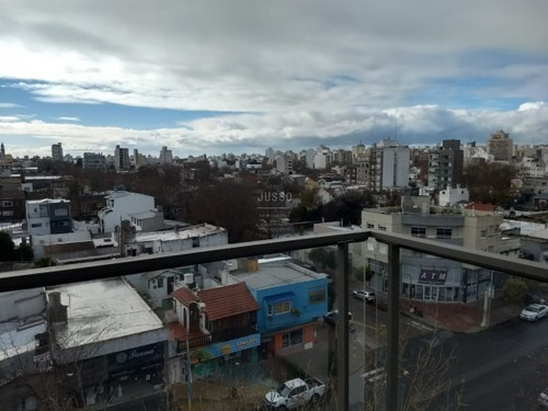 Imagen 7 de 7 de Venta Monoambiente 44 Metros Balcón A La Calle.