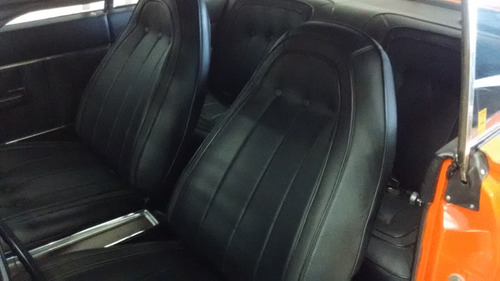 Dodge Charger R/t V8 Carangas Garage