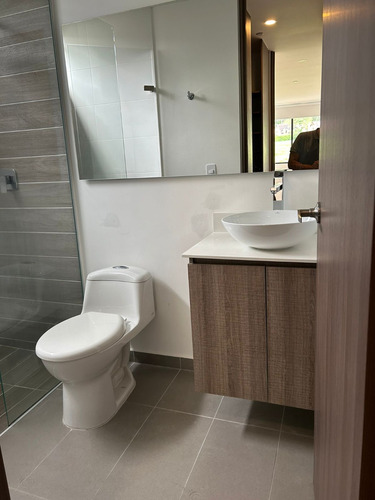 Epic - Apartamento En Venta En Loma Del Escobero, Envigado. A Pocos Metros Del Centro Comercial City Plaza