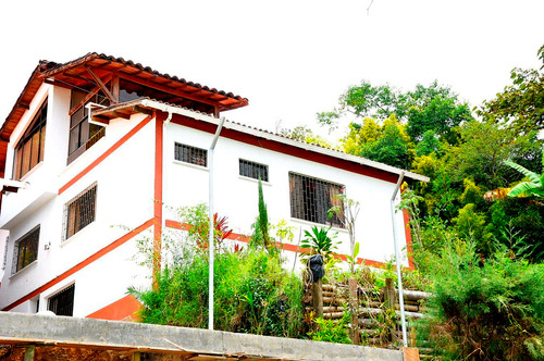 Se Vende Casa Campestre En Quintas Del Bosque