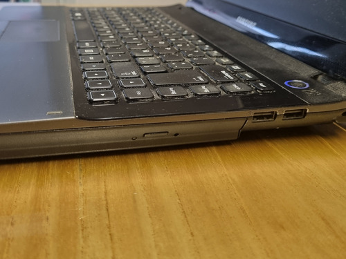 Notebook Samsung Pentium Intel Core I3 - 500gb - 4gb Ram Gris (Usado)