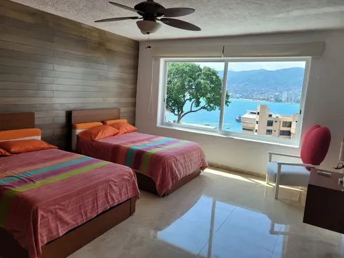 Casa En Venta En Acapulco Con Vista A La Bahía