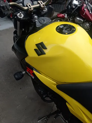 Suzuki Gsr 600