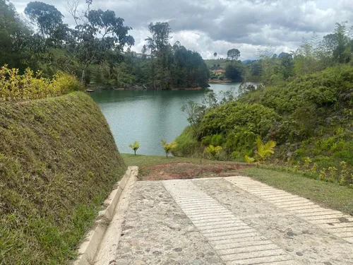 Lote En Venta En Peñol. Cod V11190