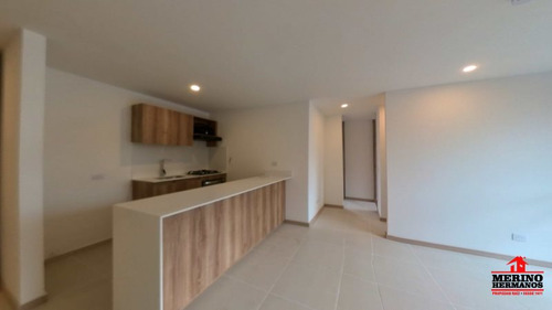 Apartamento En Arriendo En Medellín - Ciudad Del Rio