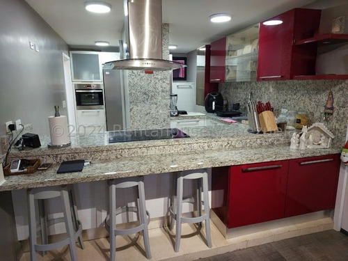 Penthouse ( 2 Niveles/ Amoblado/ Equipado) Venta Buenaventura Suites ( Guarenas) Mls - 24-14332
